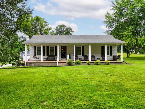 102 Printwood Drive , Dickson, TN 37055