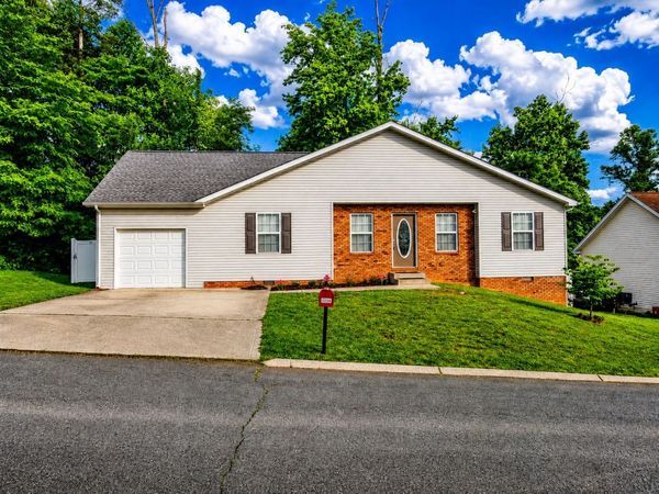 1234 Quail Hollow Cir , Cookeville, TN 38501