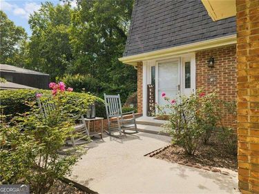 6500 Gaines Ferry Road, Unit G-1, Flowery Branch, GA 30542