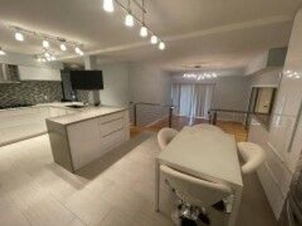 57 Broadlawn Park, Unit 16, Boston, MA 02467