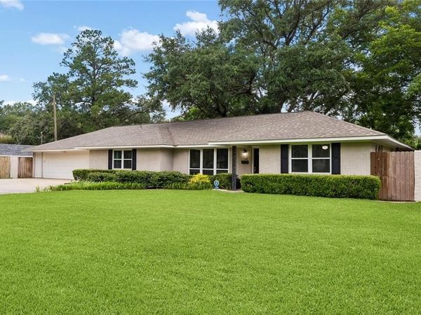198 ALELLO Drive , Baton Rouge, LA 70806
