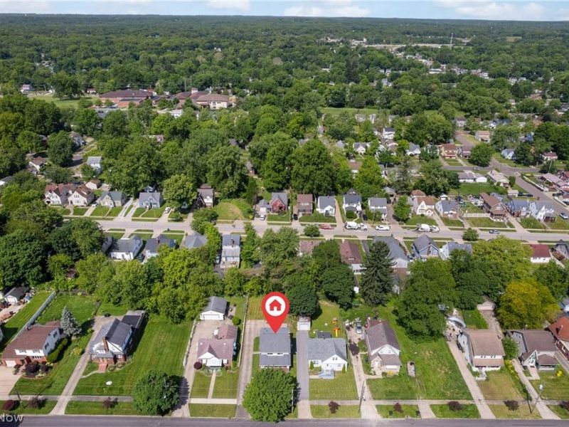 890 Winton Avenue , Akron, OH 44320 Photo 2