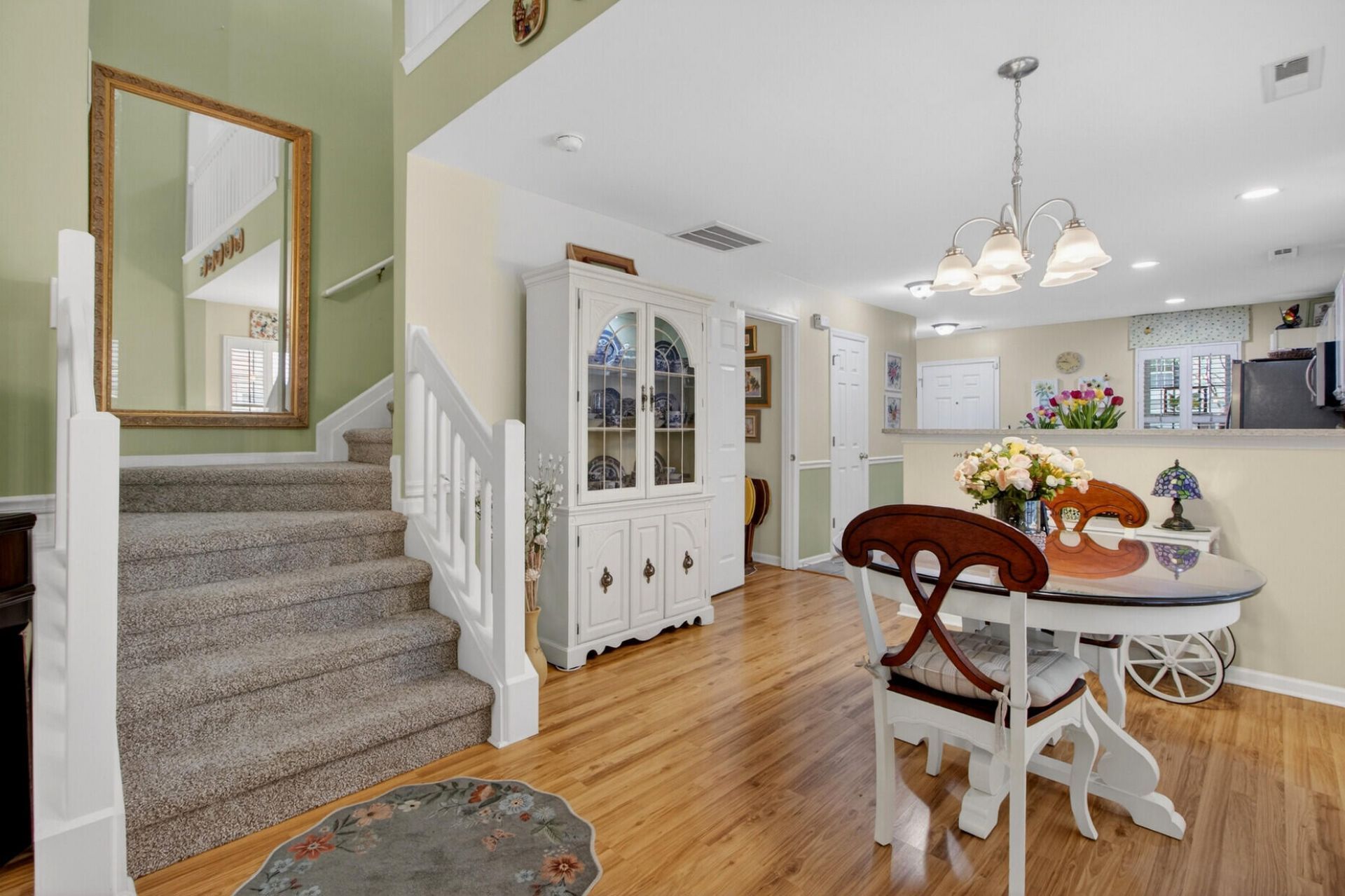 210 Darcy Avenue Photo 17