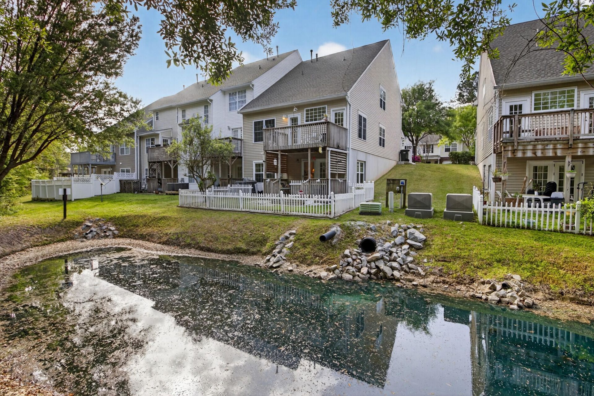 210 Darcy Avenue Photo 35