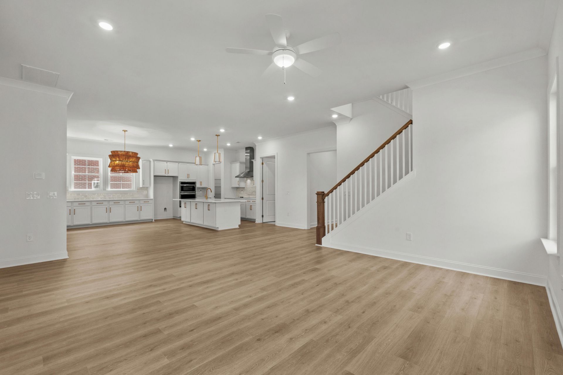 218 Creek Pointe Drive Photo 8