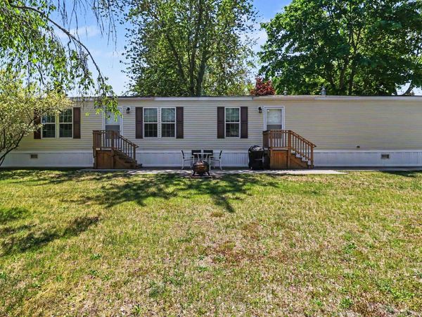2860 Trepanier Drive, Ludington, MI 49431