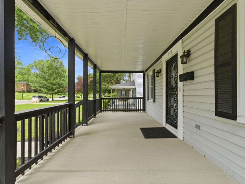 618 Eastmoor Boulevard , Columbus, OH 43209 Photo 5