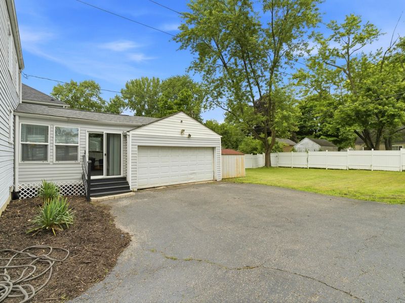 618 Eastmoor Boulevard , Columbus, OH 43209 Photo 7
