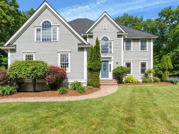 8 Berridge Way, North Reading, MA 01864