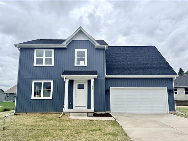 351 Wild Rose Way, Unit 39, Stoughton, WI 53589