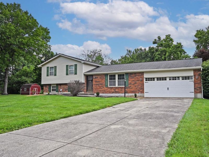 7868 Quail Hollow Court, West Chester, OH 45069 Photo 2