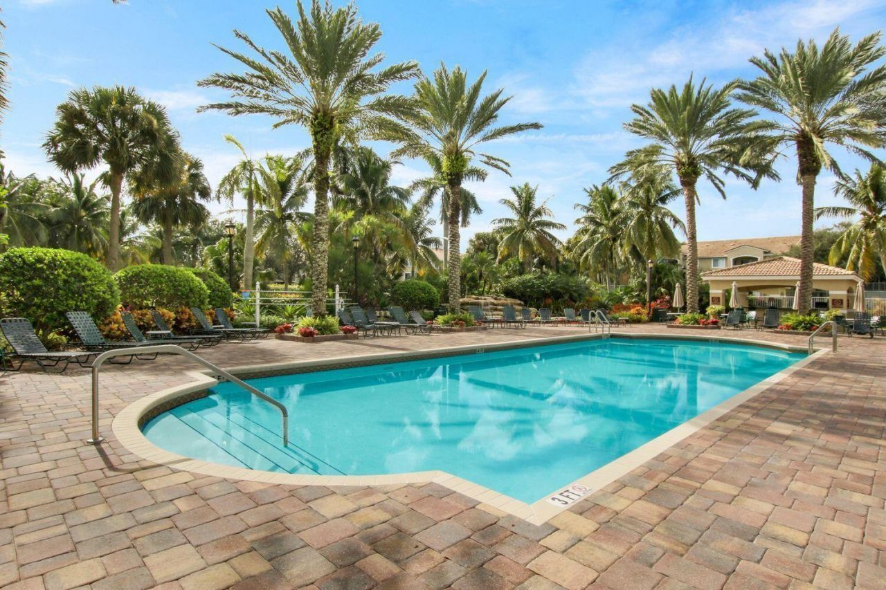 272 Village Boulevard, Unit Apt 7304, Tequesta, FL 33469 Photo