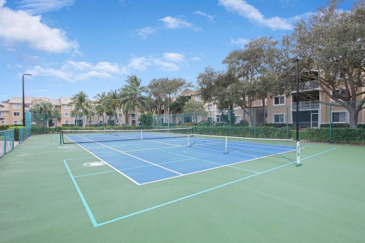 272 Village Boulevard, Unit Apt 7304, Tequesta, FL 33469 Photo