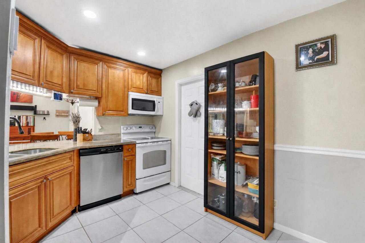 14 Via De Casas, Unit 104, Boynton Beach, FL 33426 Photo