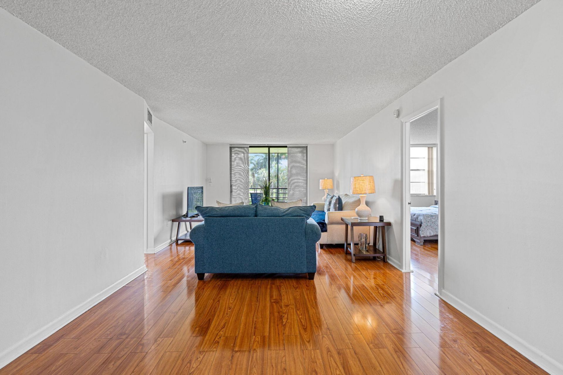 900 Saint Charles Place, Unit 221, Pembroke Pines, FL 33026 Photo