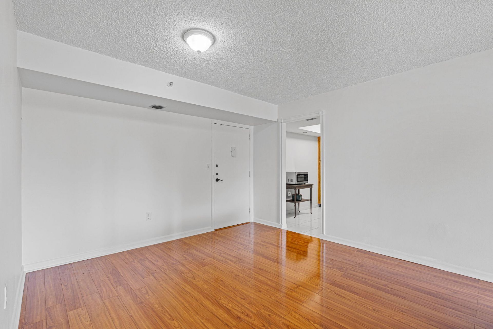 900 Saint Charles Place, Unit 221, Pembroke Pines, FL 33026 Photo