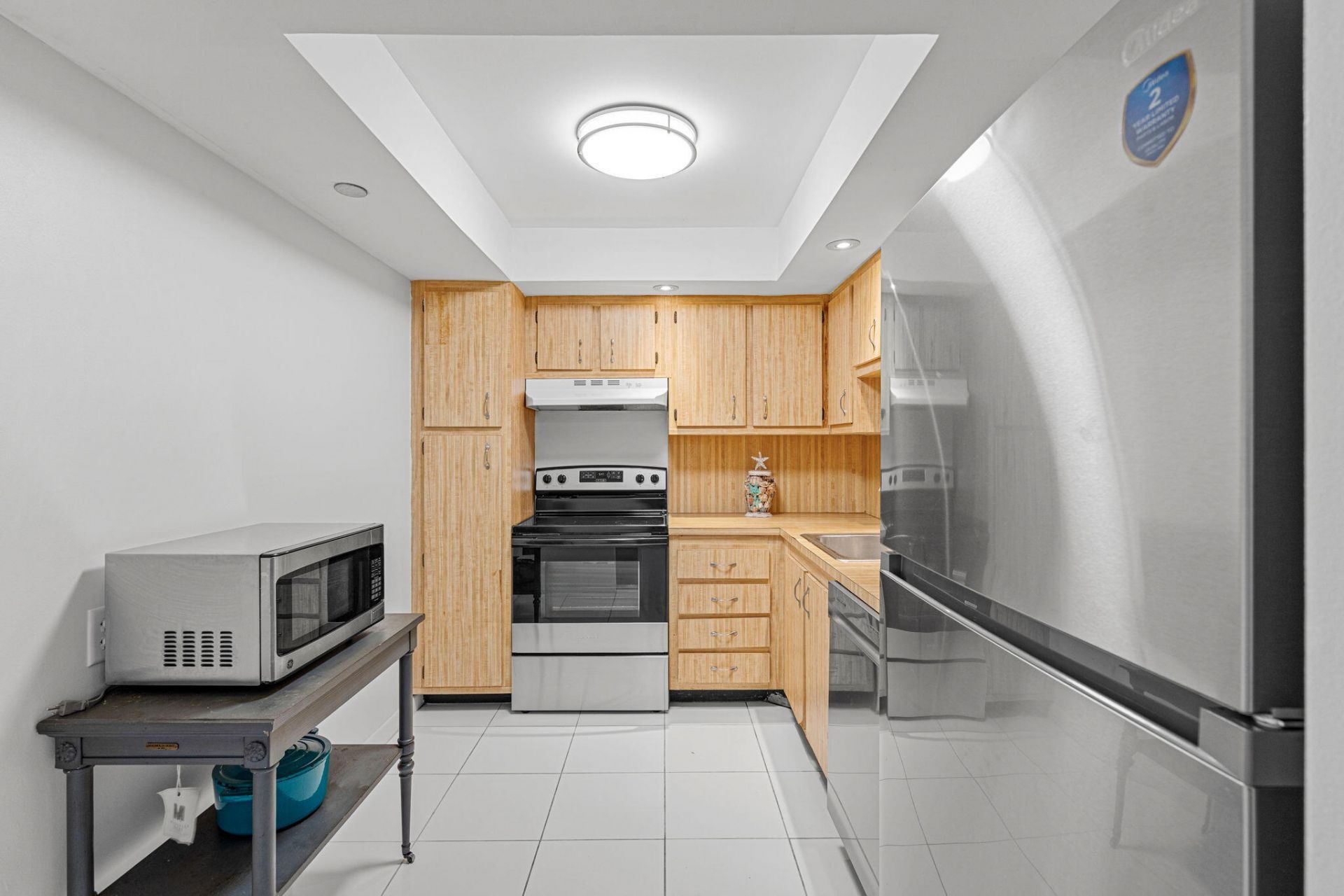 900 Saint Charles Place, Unit 221, Pembroke Pines, FL 33026 Photo