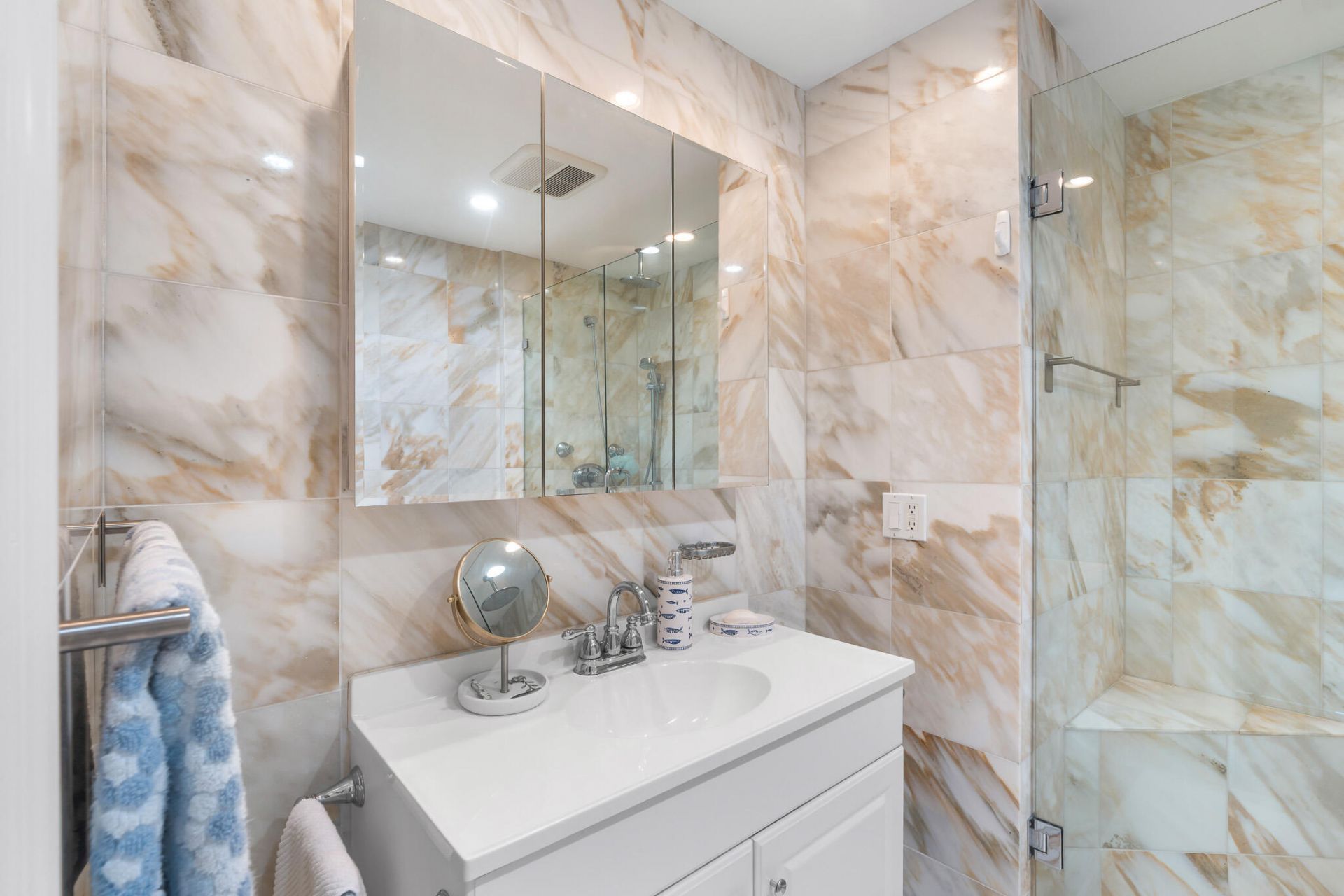 3200 NE 36th Street, Unit 806, Fort Lauderdale, FL 33308 Photo