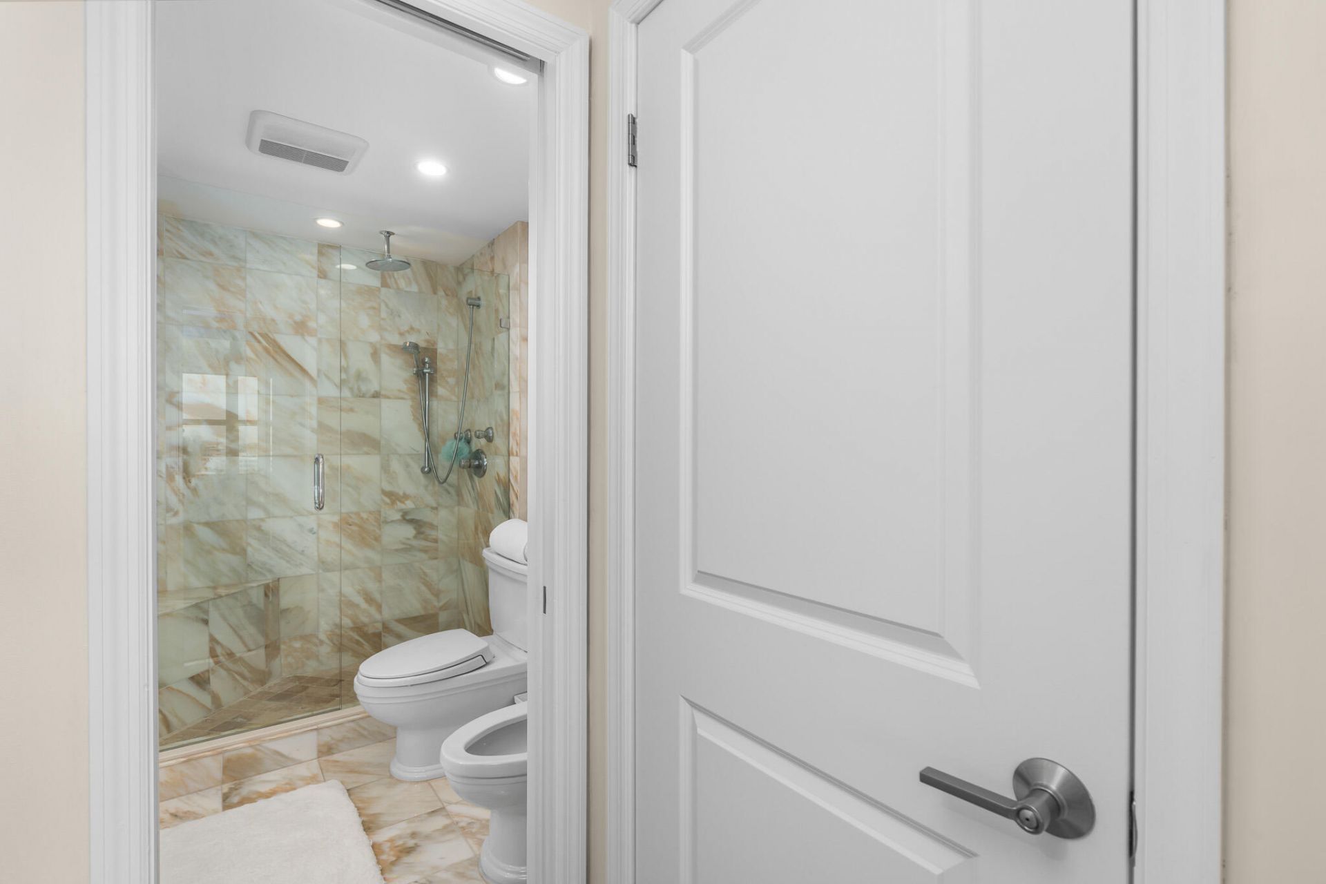 3200 NE 36th Street, Unit 806, Fort Lauderdale, FL 33308 Photo