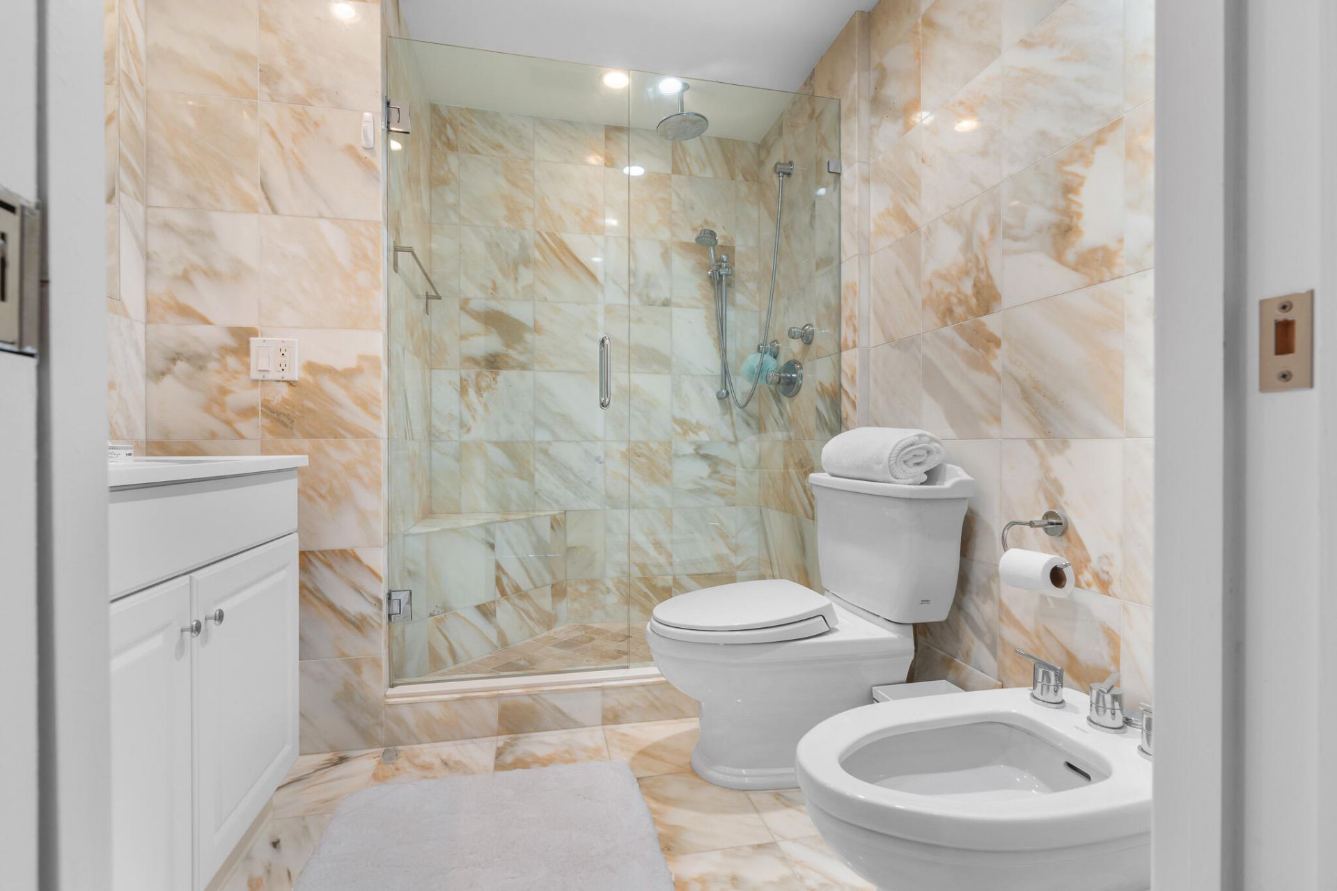 3200 NE 36th Street, Unit 806, Fort Lauderdale, FL 33308 Photo