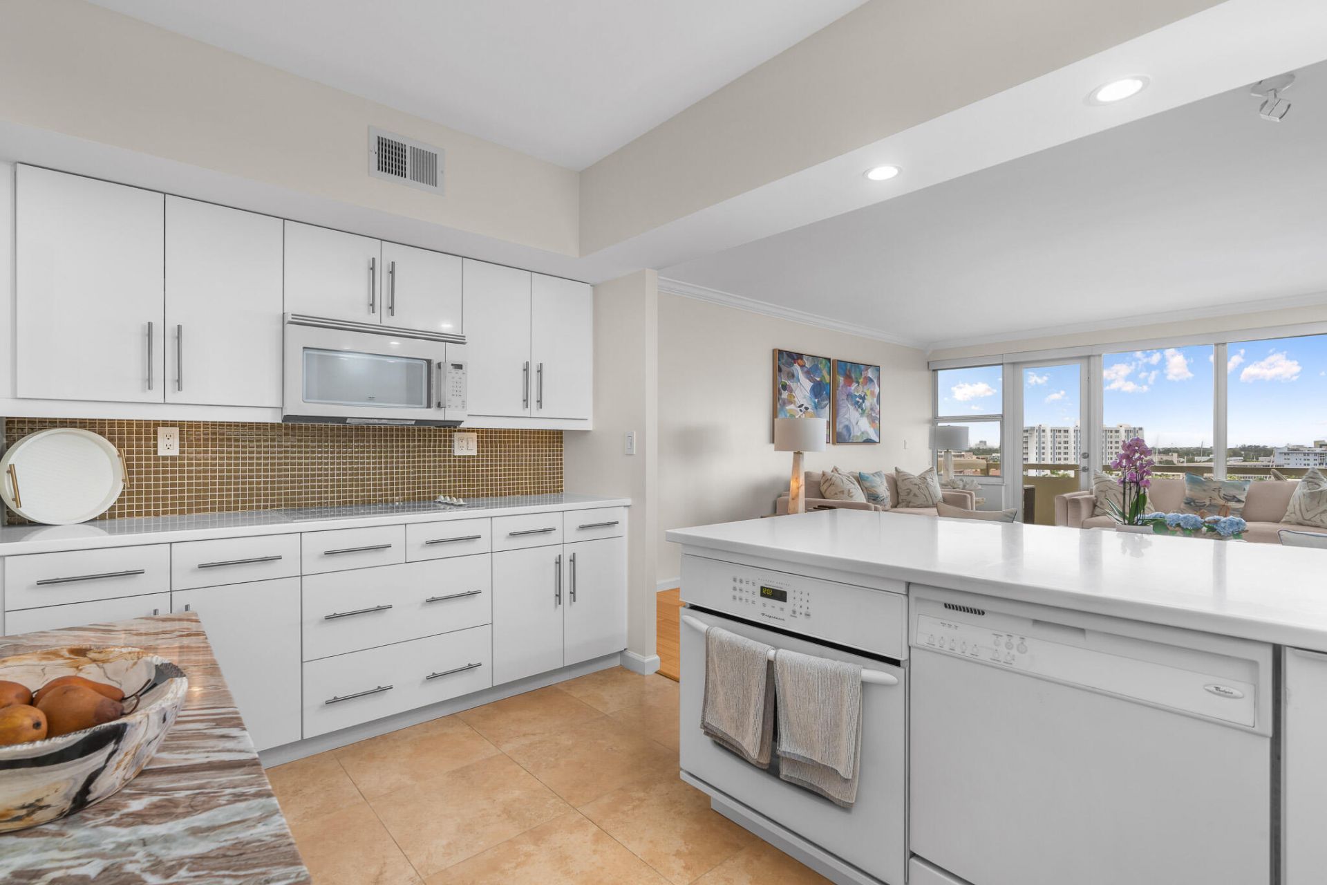 3200 NE 36th Street, Unit 806, Fort Lauderdale, FL 33308 Photo