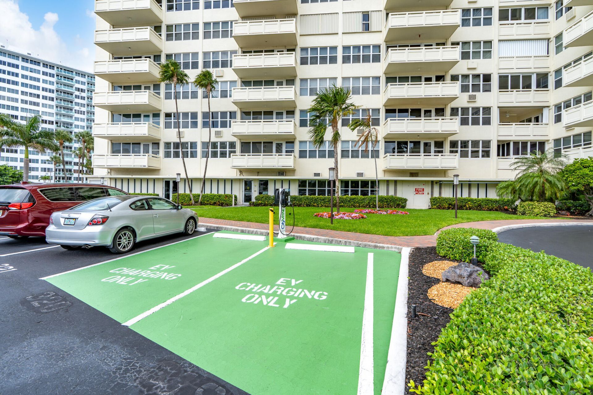 3200 NE 36th Street, Unit 806, Fort Lauderdale, FL 33308 Photo