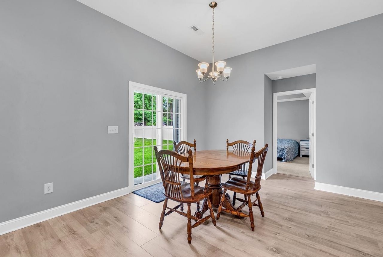 5630 Dinkler Ave. Photo 10