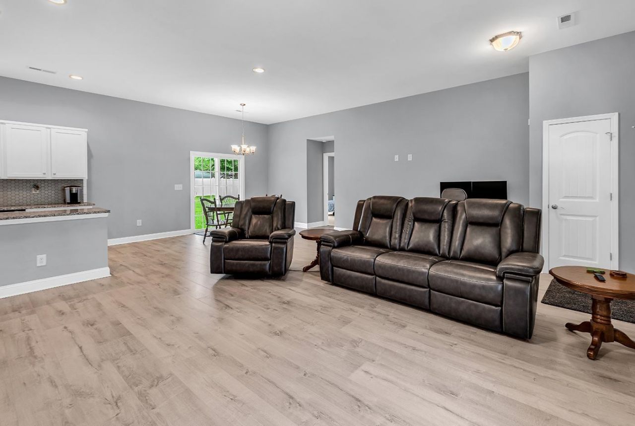 5630 Dinkler Ave. Photo 15