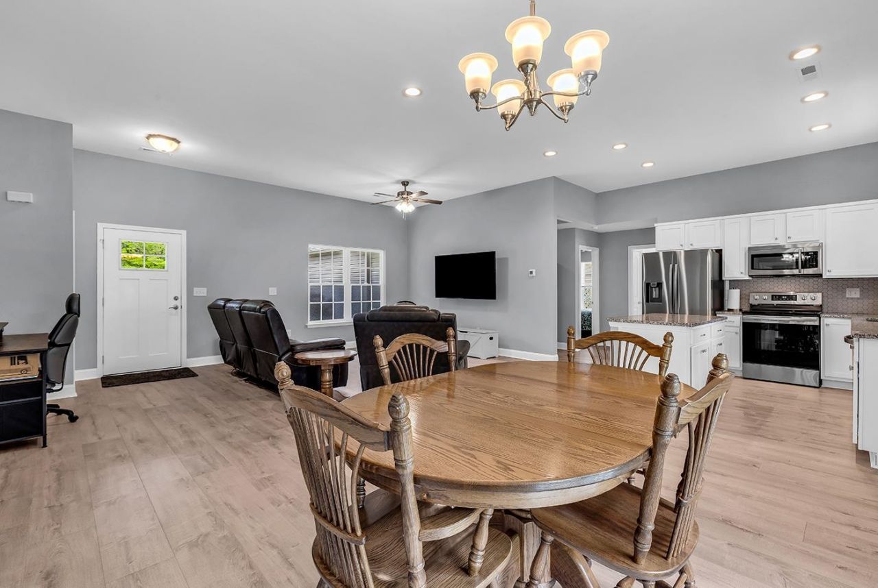 5630 Dinkler Ave. Photo 5