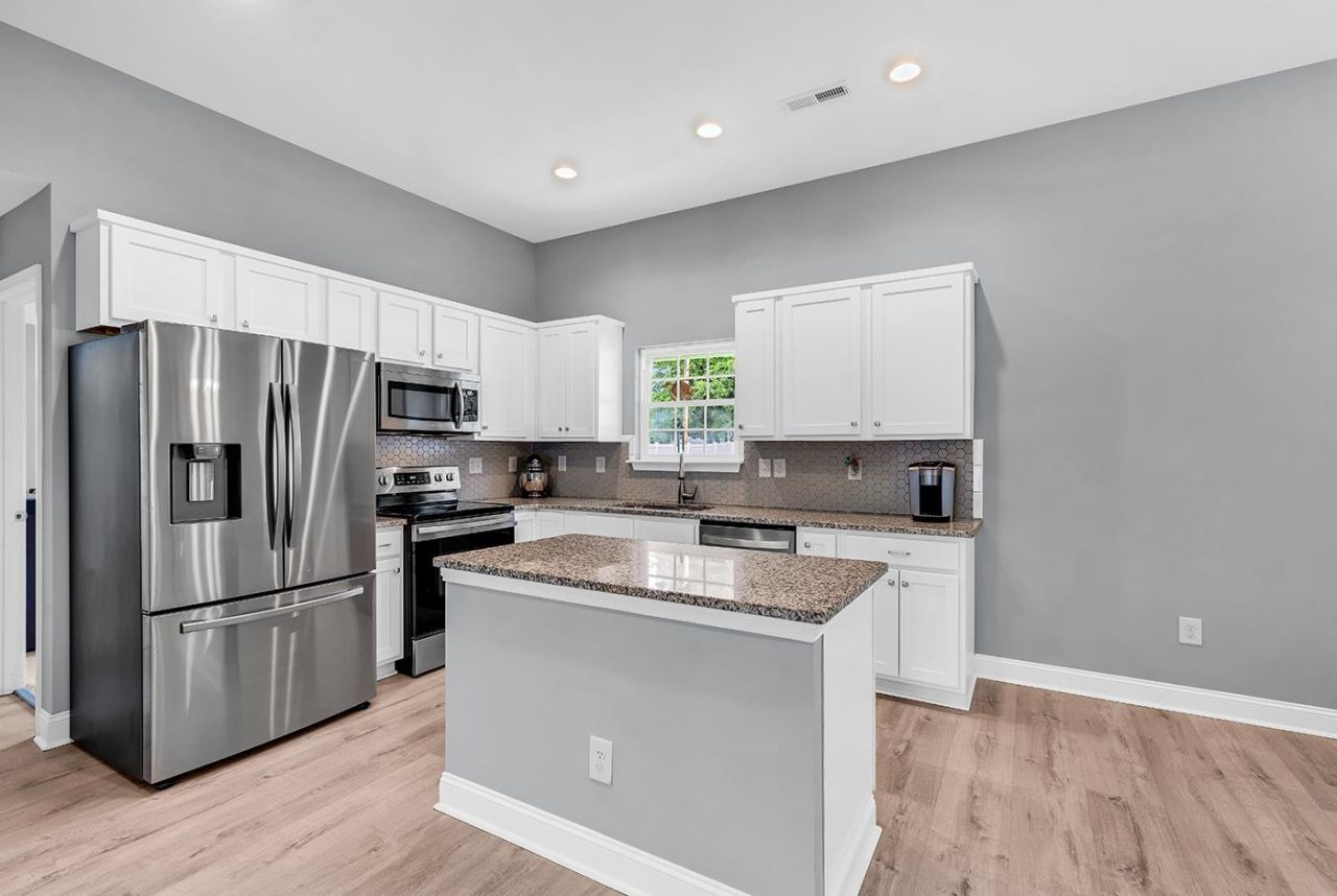 5630 Dinkler Ave. Photo 8