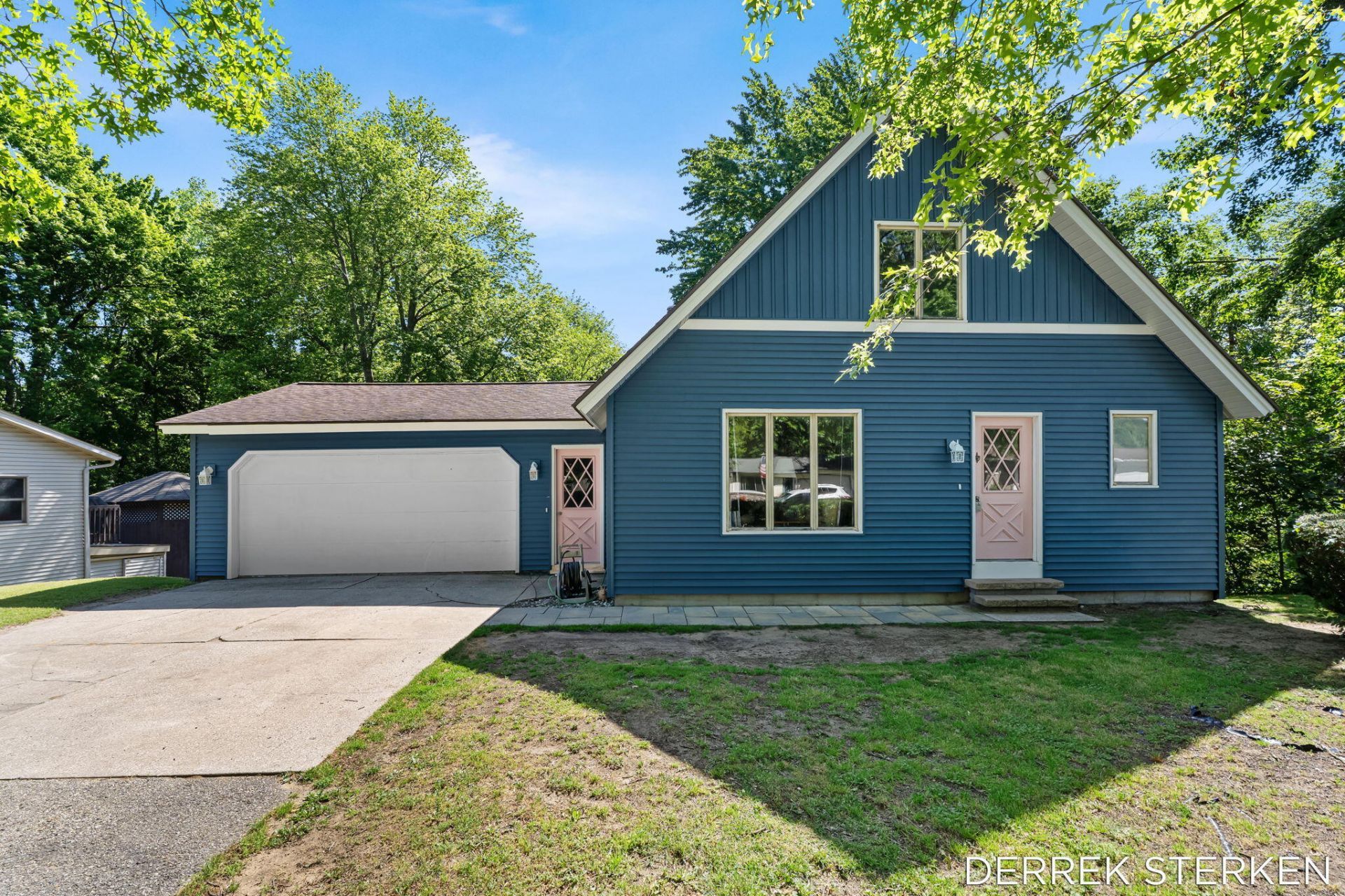 789 Shadybrook Drive, Holland, MI 49424 Main Photo