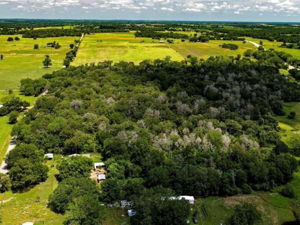 NA County Road 330 , Lexington, TX 78947