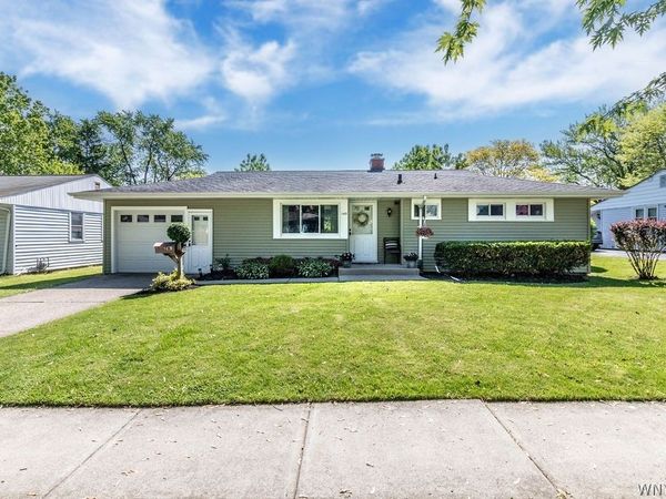 145 Greenleaf Ave , Tonawanda, NY 14150