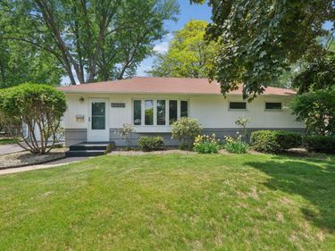 8430 Knox Avenue S, Bloomington, MN 55431