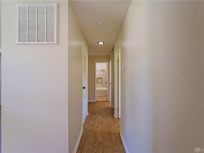 1091 June Drive, Xenia, OH 45385 Photo 18