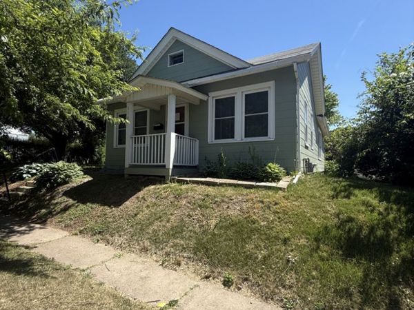 1141 Gaines Street , Davenport, IA 52804