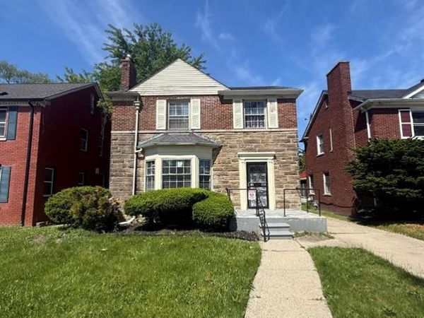 18213 Sorrento Street , Detroit, MI 48235