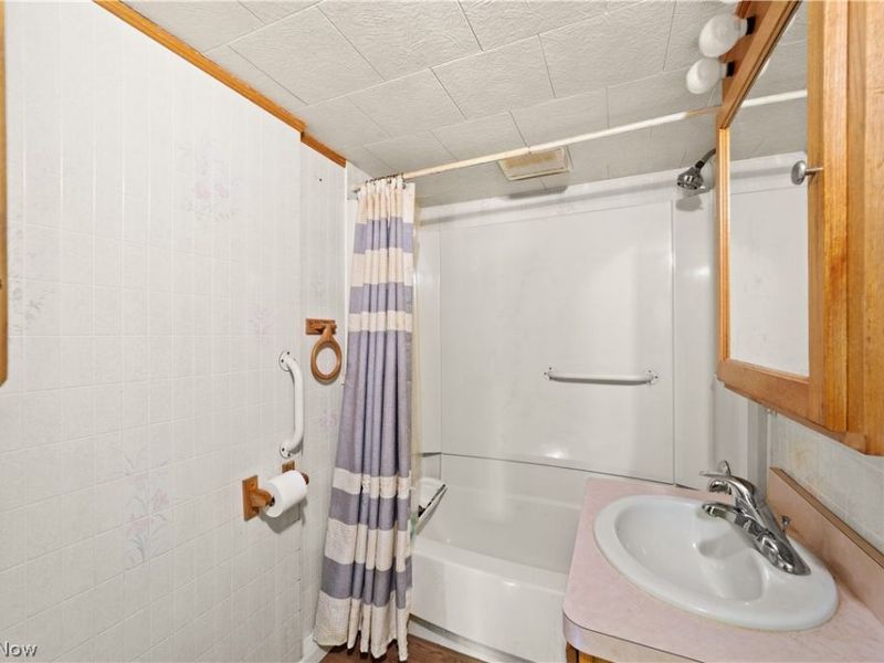 41511 Hazelwood Street, Elyria, OH 44035 Photo 10