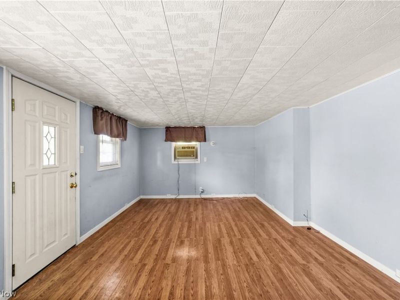 41511 Hazelwood Street, Elyria, OH 44035 Photo 2