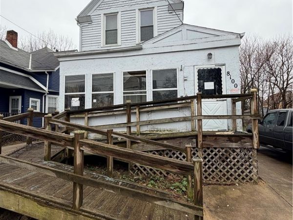8100 Simon Avenue , Cleveland, OH 44103