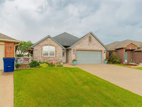 14 Windsor Circle, Stillwater, OK 00000
