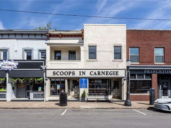239-241 E Main Street , Carnegie, PA 15106