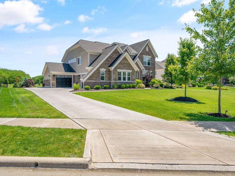 2805 Voss Drive , Delaware, OH 43015 Photo 3