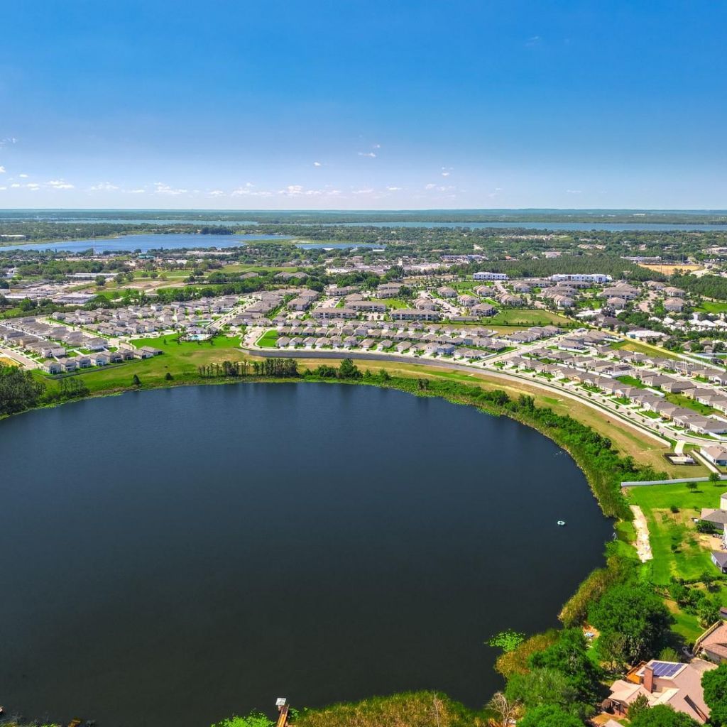 3830 Senna Way , Tavares, FL 32778 Photo