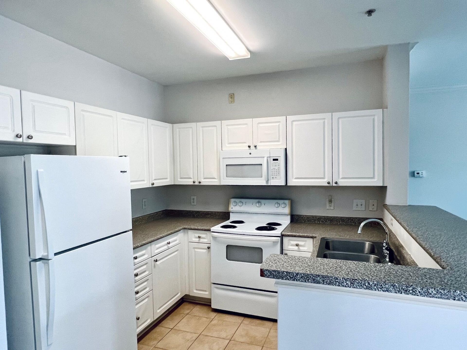 130 River Landing Drive Photo 6