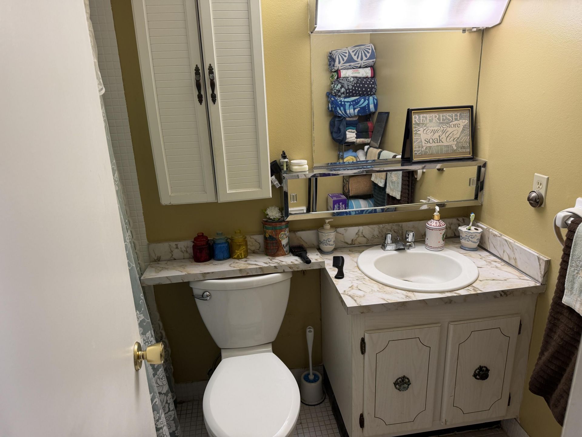 500 Village Green Circle W, Unit 214, Palm Springs, FL 33461 Photo