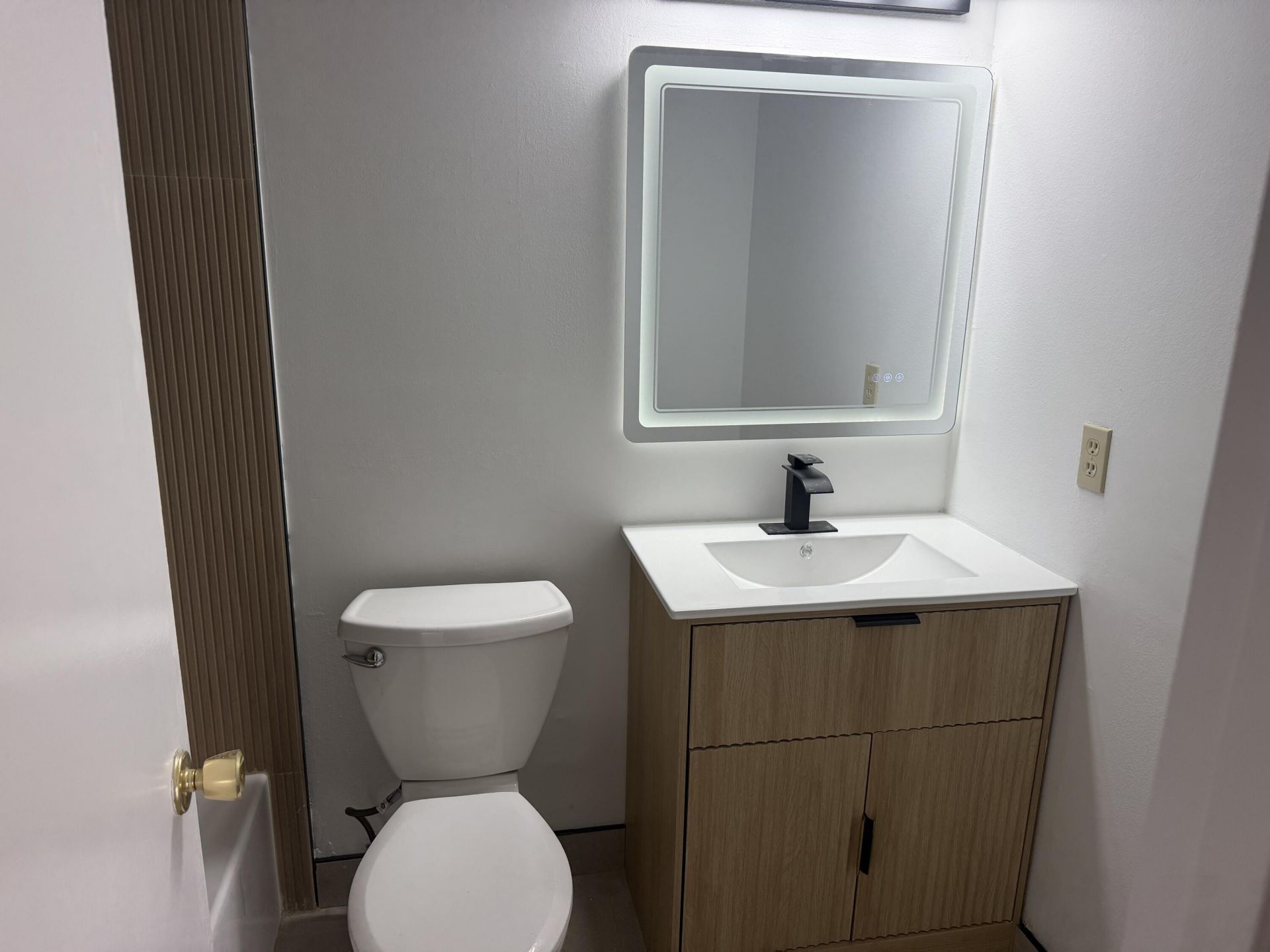 500 Village Green Circle W, Unit 214, Palm Springs, FL 33461 Photo