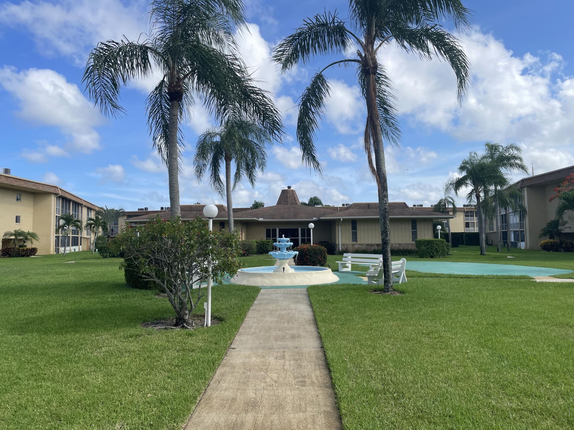 500 Village Green Circle W, Unit 214, Palm Springs, FL 33461 Photo