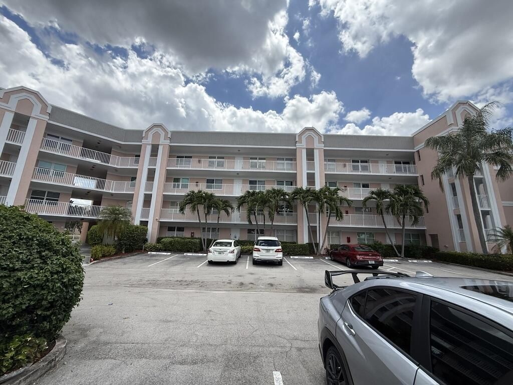 2551 NW 103rd Avenue, Unit 107, Sunrise, FL 33322 Photo