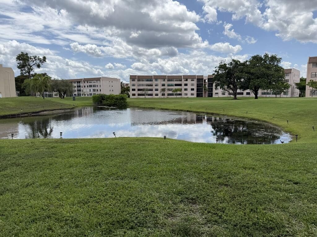 2551 NW 103rd Avenue, Unit 107, Sunrise, FL 33322 Photo